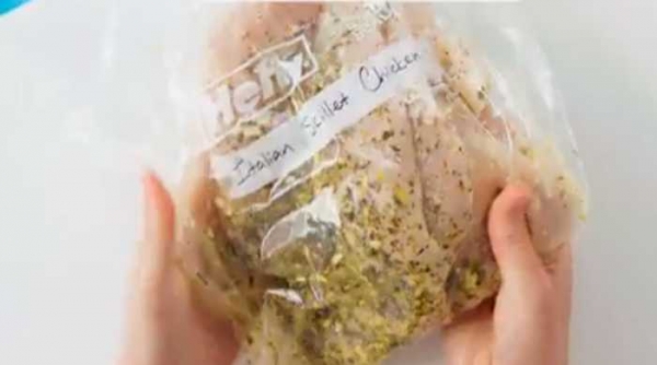 
Куриная грудка на сковороде с овощами, простой и вкусный рецепт	