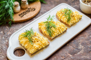 Бутерброды с яйцом и сыром Бутерброды с яйцом и сыром