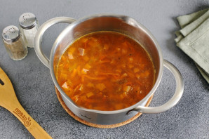 Рисовая каша с колбасой Рисовая каша с колбасой