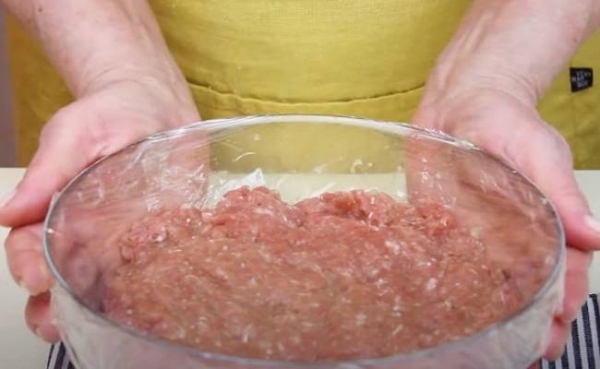 Беляши с мясом в духовке — 5 очень вкусных домашних рецептов
Беляши с мясом в духовке — 5 очень вкусных домашних рецептов