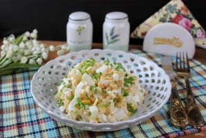 "Буржуйский" салат с ананасом и курицей "Буржуйский" салат с ананасом и курицей
