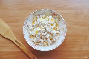 "Буржуйский" салат с ананасом и курицей "Буржуйский" салат с ананасом и курицей