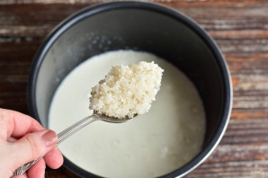 Рисовая каша с курагой в мультиварке Рисовая каша с курагой в мультиварке