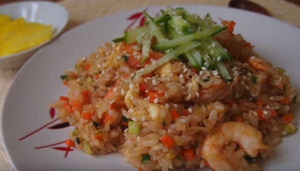 
Как приготовить жареный рис с овощами и яйцом на сковороде вкусно по простым рецептам	