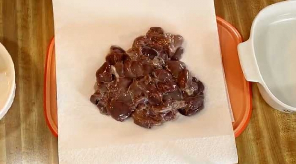 Куриная печень в духовке в сметанном соусе без обжарки
Куриная печень в духовке в сметанном соусе без обжарки