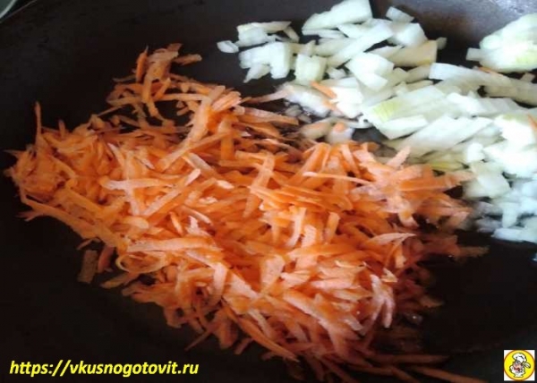 Рассольник — классический рецепт с перловкой и солеными огурцами
Рассольник — классический рецепт с перловкой и солеными огурцами