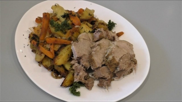 Мясо запеченное с овощами в духовке (мультиварке) post thumbnail image