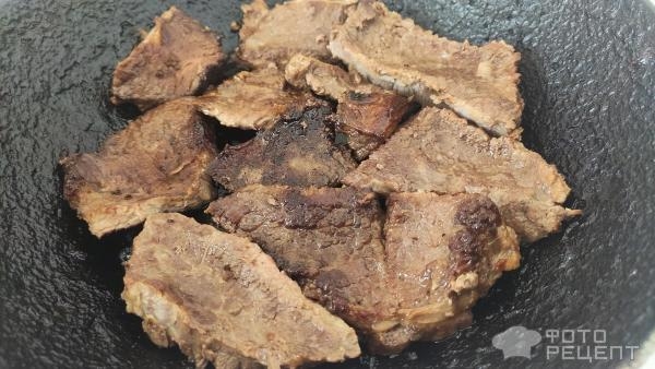 Рецепт: Говядина тушеная - с картофелем, белыми грибами и молоком Рецепт: Говядина тушеная - с картофелем, белыми грибами и молоком