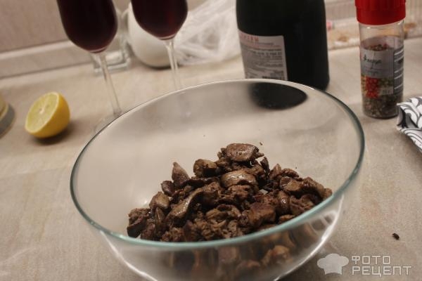 Рецепт: Теплый салат с куриной печенью - заправляем маслом! Рецепт: Теплый салат с куриной печенью - заправляем маслом!