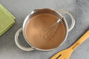 Шоколадный блинный торт с творожным кремом Шоколадный блинный торт с творожным кремом