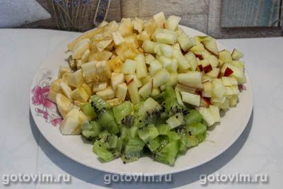 Фруктовый десерт с готовым мороженым Фруктовый десерт с готовым мороженым
