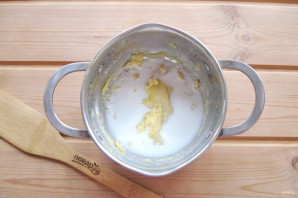 Белый соус с яйцом Белый соус с яйцом