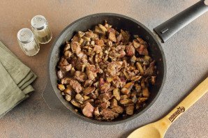 Жульен из куриной печени Жульен из куриной печени