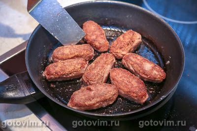 Постные котлеты из фасоли с грецкими орехами Постные котлеты из фасоли с грецкими орехами