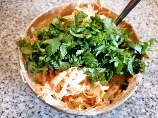 Рецепт: Салат из зеленой редьки - Простой