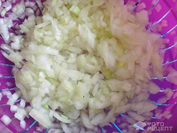 Рецепт: Салат с курицей - с сыром и сухариками Рецепт: Салат с курицей - с сыром и сухариками