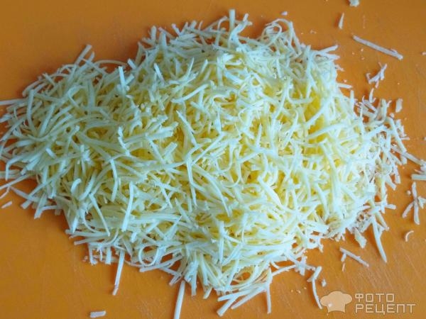 Рецепт: Салат с курицей - с сыром и сухариками Рецепт: Салат с курицей - с сыром и сухариками