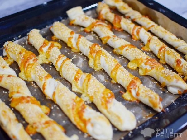 Рецепт: Сырные палочки с кунжутом - Мои затяжные жгутики! Рецепт: Сырные палочки с кунжутом - Мои затяжные жгутики!