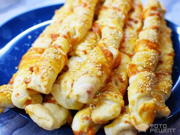 Рецепт: Сырные палочки с кунжутом - Мои затяжные жгутики! Рецепт: Сырные палочки с кунжутом - Мои затяжные жгутики!
