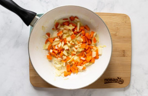 Суп со шпинатом и зеленым горошком