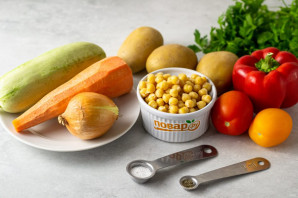 Овощное рагу с нутом