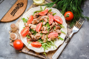 Салат с рукколой и индейкой Салат с рукколой и индейкой