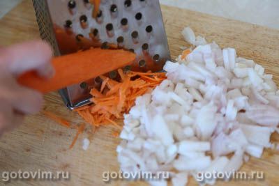 Рулет из капусты с мясом под хрустящей хлебной корочкой Рулет из капусты с мясом под хрустящей хлебной корочкой