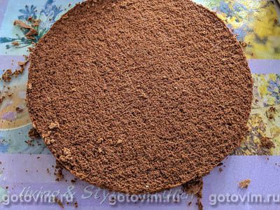 Шоколадный торт с шоколадно-кофейным кремом и ягодной прослойкой