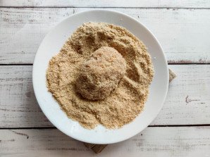 Котлеты с перепелиным яйцом внутри Котлеты с перепелиным яйцом внутри