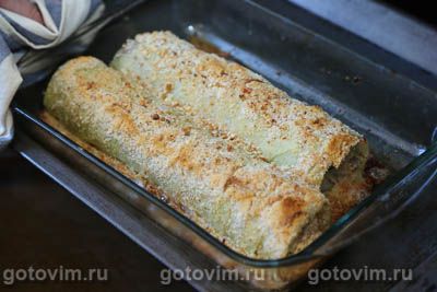 Рулет из капусты с мясом под хрустящей хлебной корочкой Рулет из капусты с мясом под хрустящей хлебной корочкой