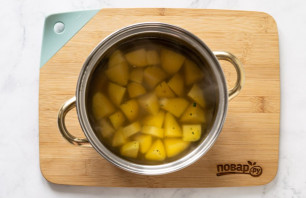 Суп со шпинатом и зеленым горошком