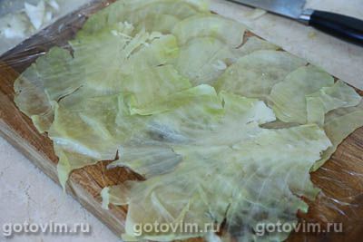 Рулет из капусты с мясом под хрустящей хлебной корочкой Рулет из капусты с мясом под хрустящей хлебной корочкой
