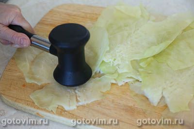 Рулет из капусты с мясом под хрустящей хлебной корочкой Рулет из капусты с мясом под хрустящей хлебной корочкой