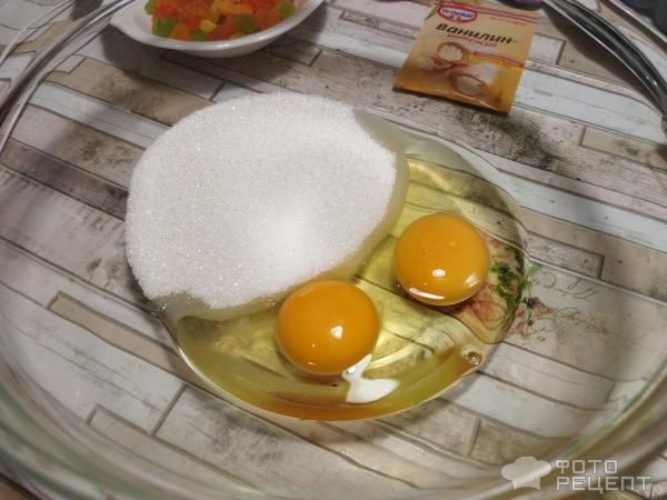 Рецепт: Кулич на кефире - с цукатами, без дрожжей, готовимся к Пасхе, просто и быстро Рецепт: Кулич на кефире - с цукатами, без дрожжей, готовимся к Пасхе, просто и быстро