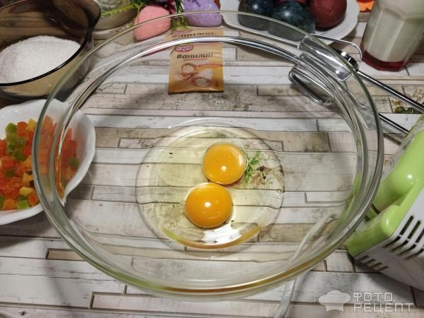 Рецепт: Кулич на кефире - с цукатами, без дрожжей, готовимся к Пасхе, просто и быстро Рецепт: Кулич на кефире - с цукатами, без дрожжей, готовимся к Пасхе, просто и быстро