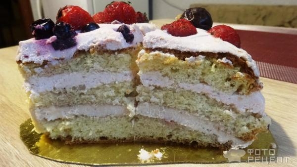 Рецепт: Торт с клубнично -банановым творожным кремом - Не трудоёмкий ,вкусный торт. Рецепт: Торт с клубнично -банановым творожным кремом - Не трудоёмкий ,вкусный торт.