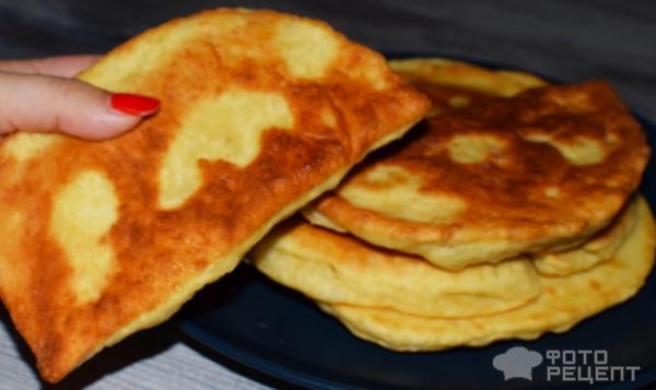 Рецепт: Жареные пирожки с картофелем - "Лапти" на сковороде. Вкусно и сытно! Рецепт: Жареные пирожки с картофелем - "Лапти" на сковороде. Вкусно и сытно!