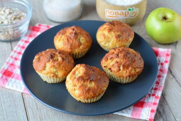 Маффины с овсяными хлопьями и яблоками post thumbnail image