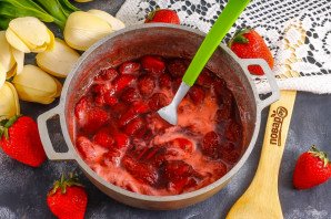 Джем из клубники без желатина Джем из клубники без желатина