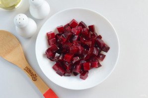 Салат с копчёной рыбой Салат с копчёной рыбой