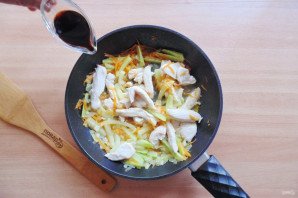 Вок с рисом и курицей Вок с рисом и курицей