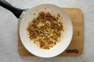 Индийские самосы с картошкой и горошком