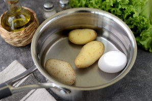 Салат с копченой салакой Салат с копченой салакой