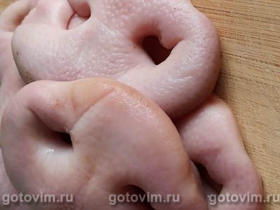 Свиные пятачки в пряном маринаде с имбирем и соевым соусом Свиные пятачки в пряном маринаде с имбирем и соевым соусом