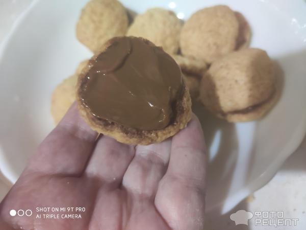 Рецепт: Песочное печенье "Нежность" - С варёным сгущеным молоком.