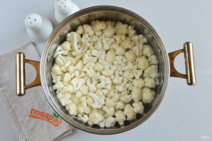 Салат с цветной капустой и сыром