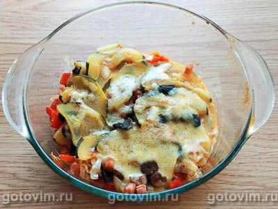 Цукини (или кабачки), запечённые с ветчиной и грибами Цукини (или кабачки), запечённые с ветчиной и грибами