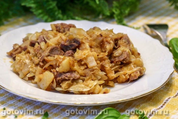 Куриные желудки, тушенные с картофелем и капустой post thumbnail image