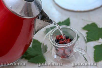 Ягодный чай с земляникой и черникой Ягодный чай с земляникой и черникой