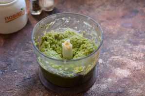 Хумус из брокколи